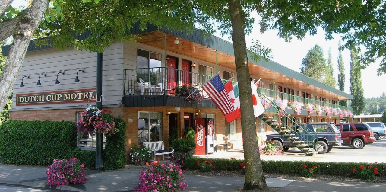 Dutch Cup Motel Sultan Exterior photo